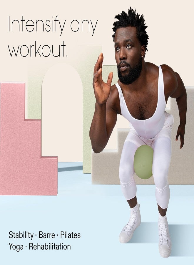 بالا كرة تمارين بالا غير الموزونة (لون المريمية) - كرة يوغا 8 بوصة لتمارين البار، والتمدد، وتقوية العضلات، وتمارين عضلات الجذع - ملحق تمارين كرة بيلاتس صغيرة مع مضخة صغيرة لصالة الألعاب الرياضية المنزلية وروتينات اللياقة البدنية - Image 3